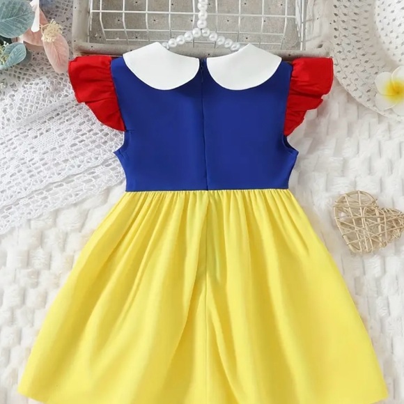 Dress up pretend dress Snow white inspired size 4-5 years - Picture 2 of 5